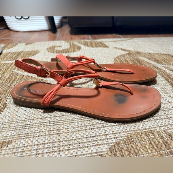 COACH Charleen t-strap sandal flip flop sz 9.5
Orange leather with gold accent - Picture 2 of 8